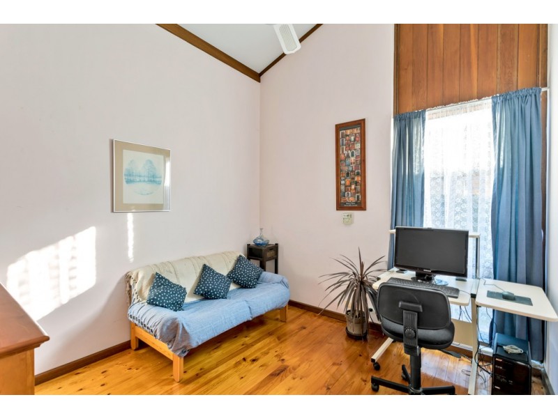 9 Dianne Street, Happy Valley SA 5159