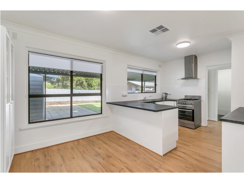 102 Wheatsheaf Road, Morphett Vale SA 5162