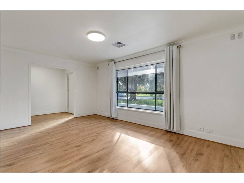 102 Wheatsheaf Road, Morphett Vale SA 5162