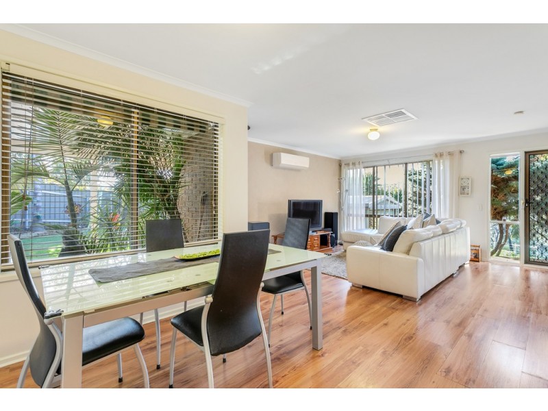 27 Doulton Drive, Trott Park SA 5158