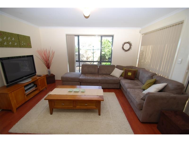 4 Oakbank Cres, Sheidow Park SA 5158