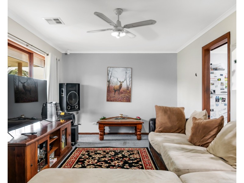 8 Claremont Street, Morphett Vale SA 5162