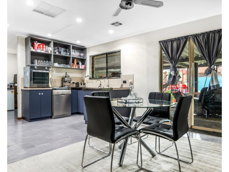 8 Claremont Street, Morphett Vale SA 5162