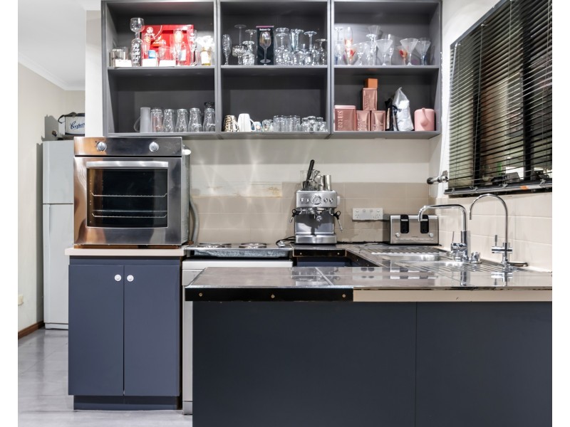 8 Claremont Street, Morphett Vale SA 5162