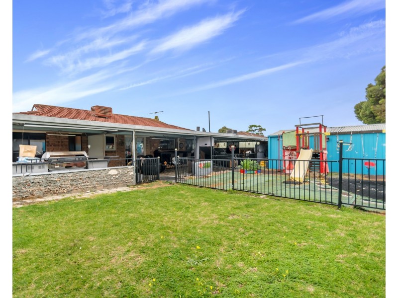 8 Claremont Street, Morphett Vale SA 5162