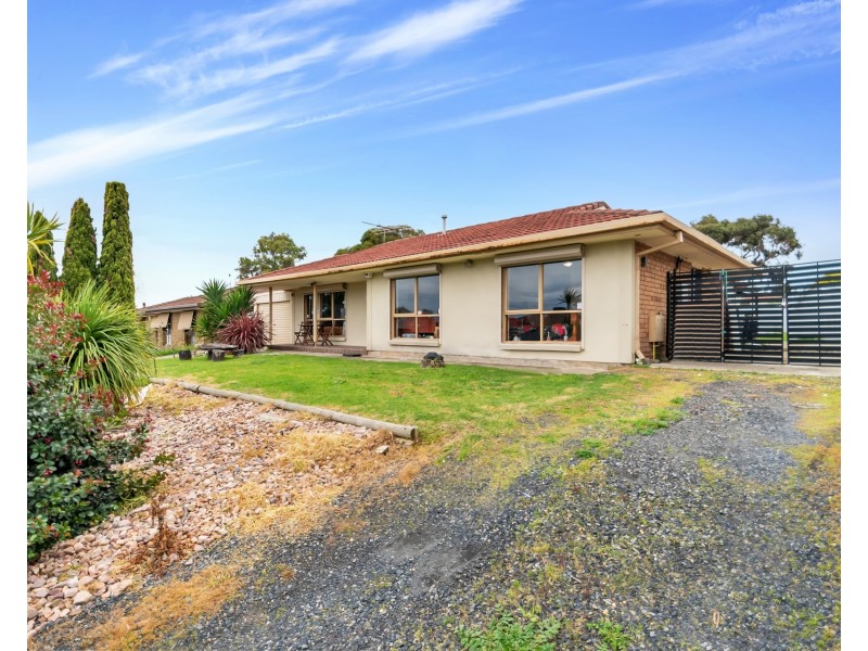 8 Claremont Street, Morphett Vale SA 5162