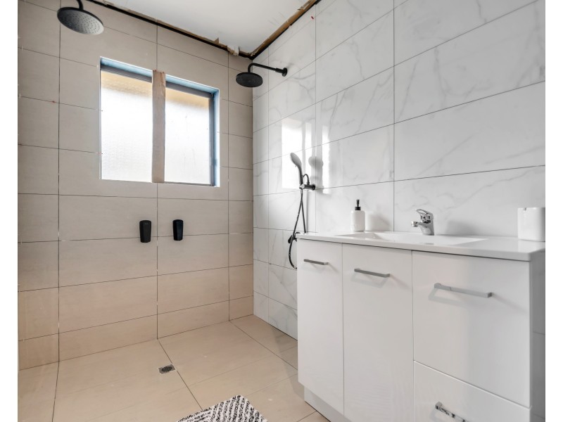 8 Claremont Street, Morphett Vale SA 5162