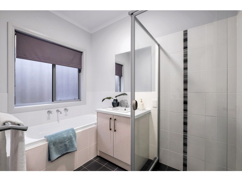 10 Third Avenue, Moana SA 5169