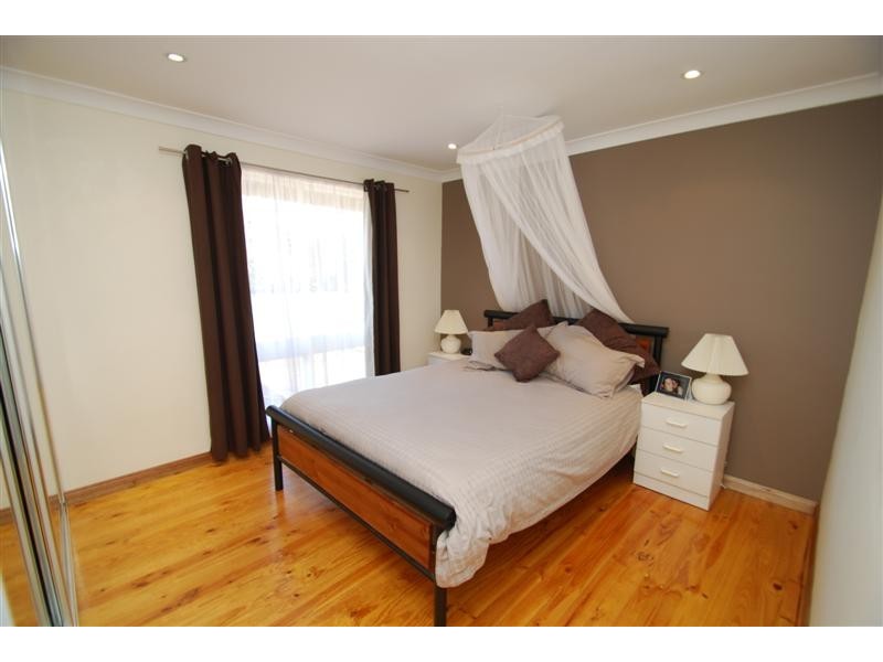 25 Regency Road, Happy Valley SA 5159