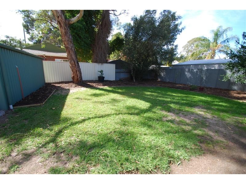 25 Regency Road, Happy Valley SA 5159