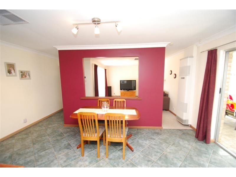 25 Regency Road, Happy Valley SA 5159