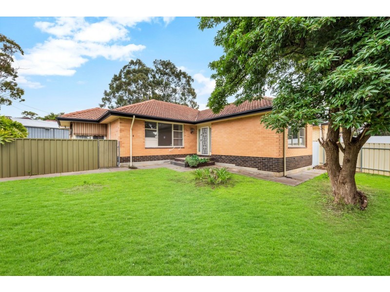 8 Claret Street, Morphett Vale SA 5162
