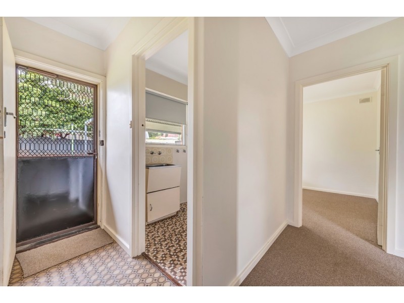 8 Claret Street, Morphett Vale SA 5162