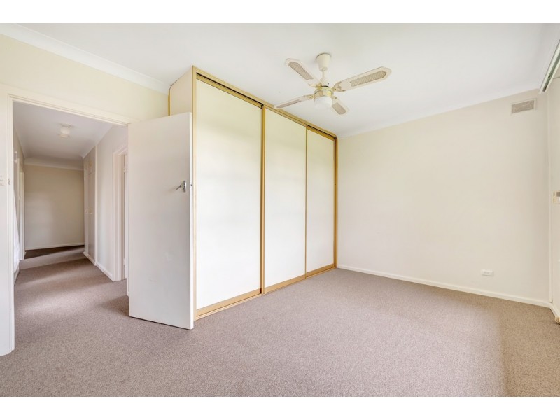 8 Claret Street, Morphett Vale SA 5162