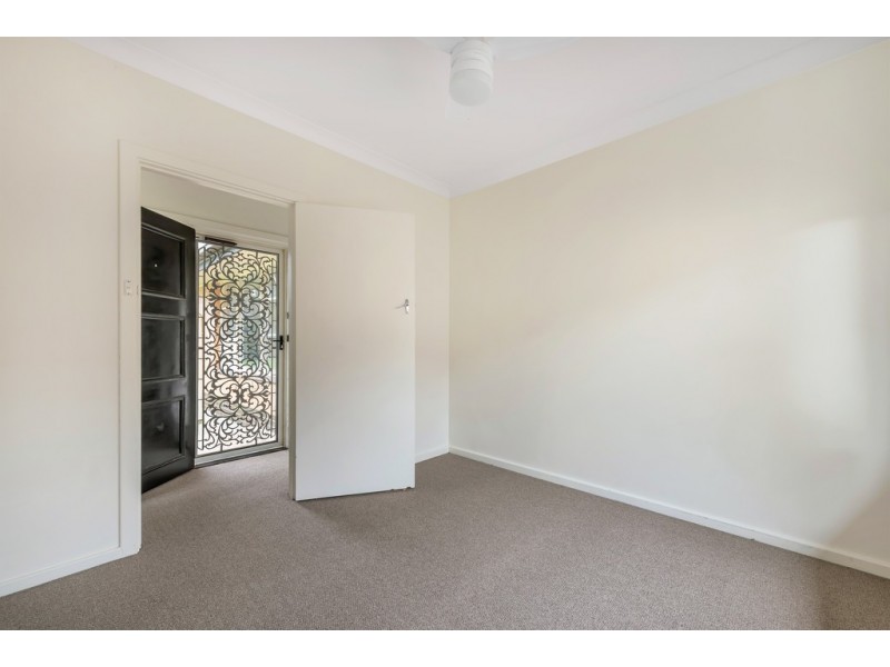 8 Claret Street, Morphett Vale SA 5162