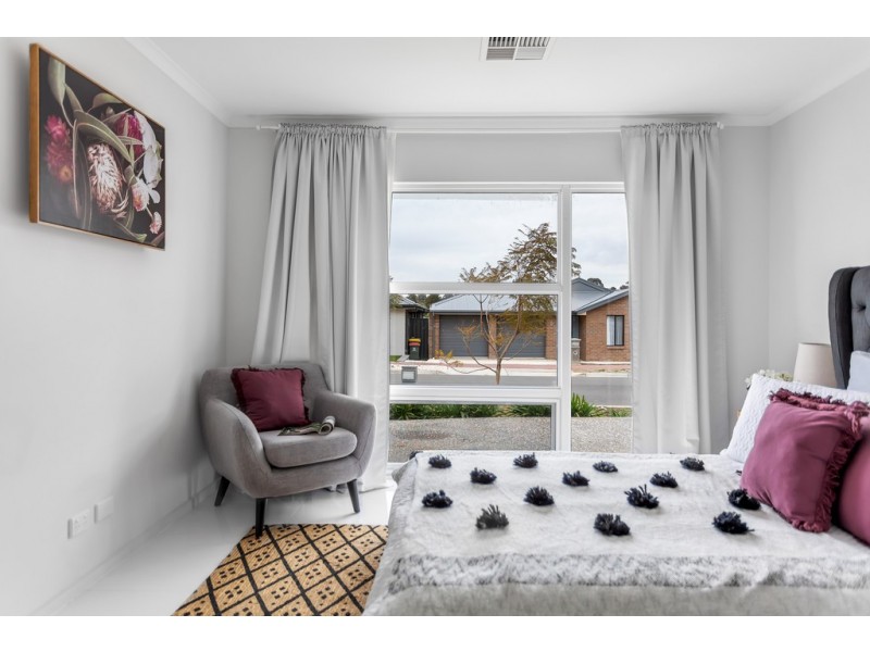 12 Sanctuary Court, Morphett Vale SA 5162