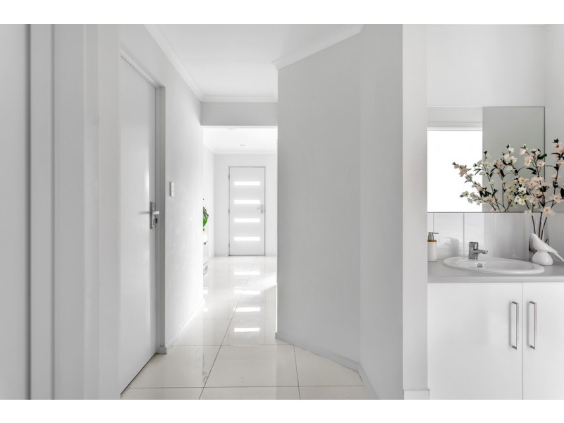 12 Sanctuary Court, Morphett Vale SA 5162