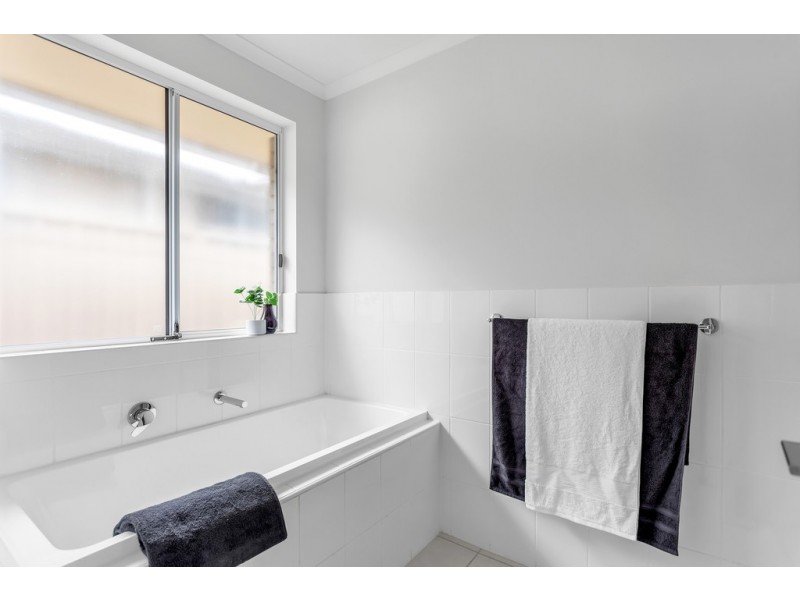 12 Sanctuary Court, Morphett Vale SA 5162