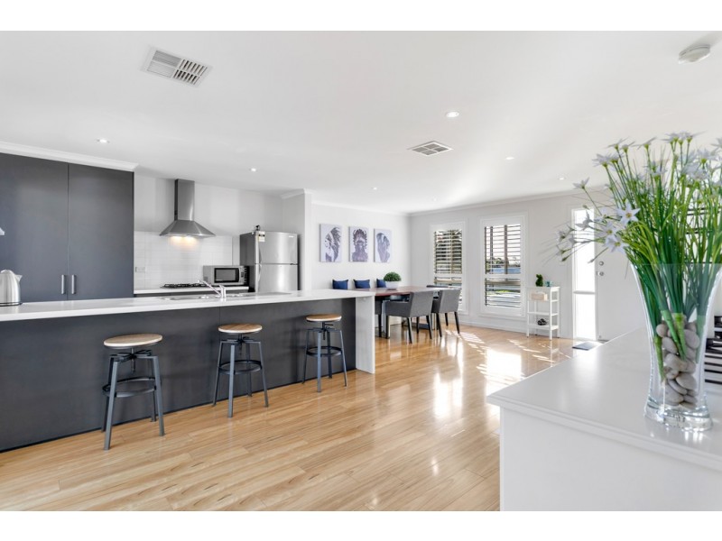 6 Columba Street, Christie Downs SA 5164