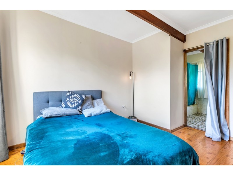 6 Glen Street, Aldinga Beach SA 5173