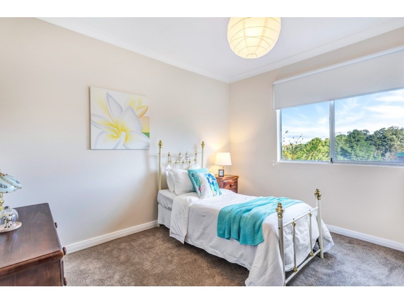 2 Ridge Road, Bradbury SA 5153