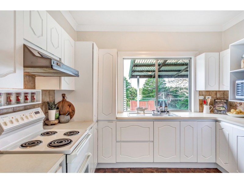 2 Ridge Road, Bradbury SA 5153