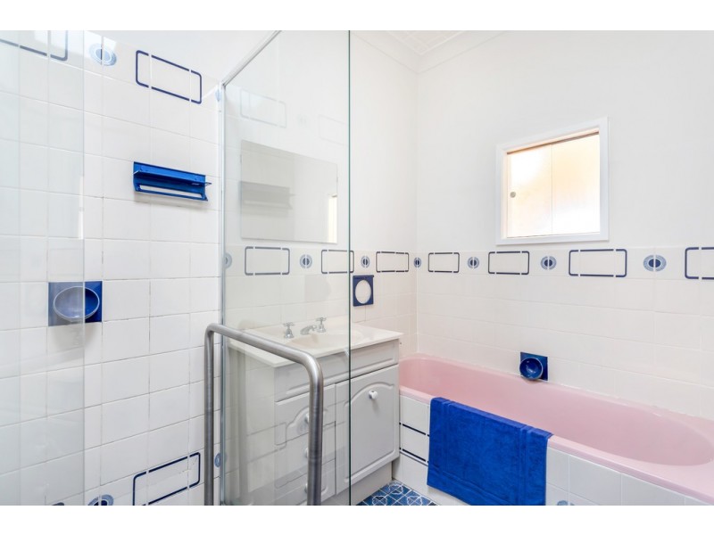 2 Ridge Road, Bradbury SA 5153