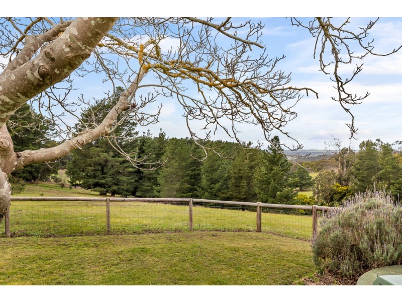 2 Ridge Road, Bradbury SA 5153