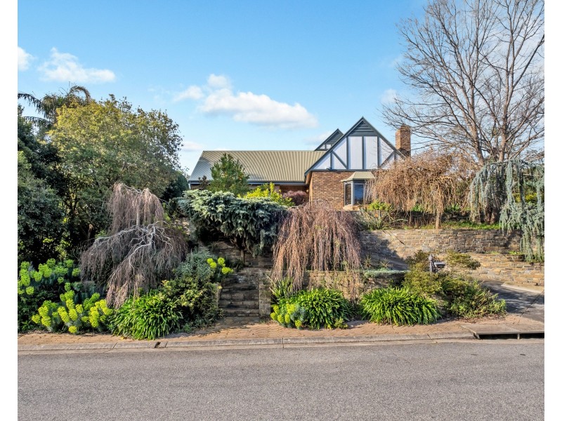 4 Gwendoline Court, Coromandel Valley SA 5051