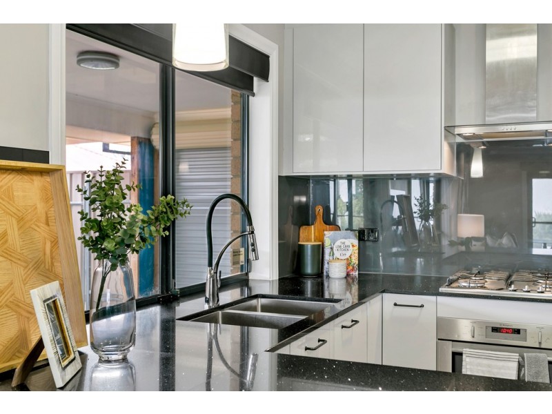 4 Unity Drive, Sheidow Park SA 5158