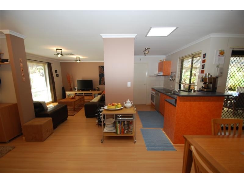 22 Potter Dr, Woodcroft SA 5162