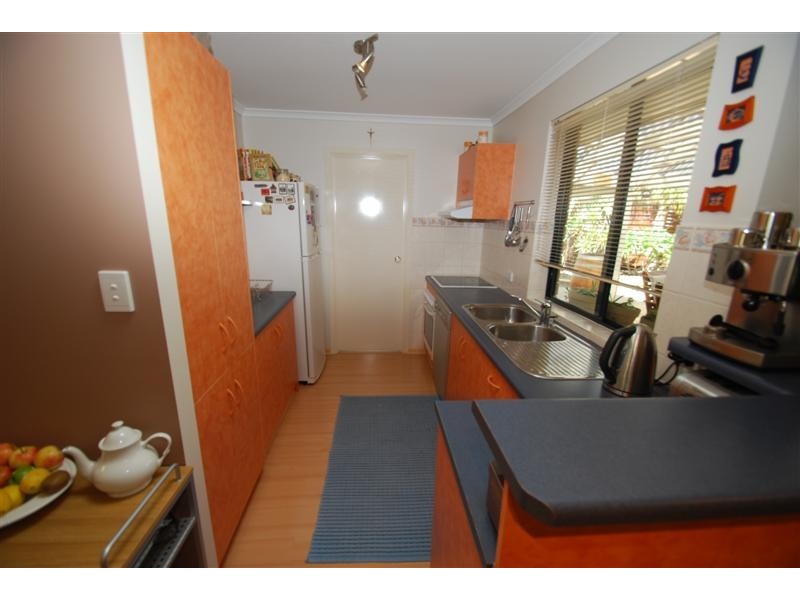 22 Potter Dr, Woodcroft SA 5162