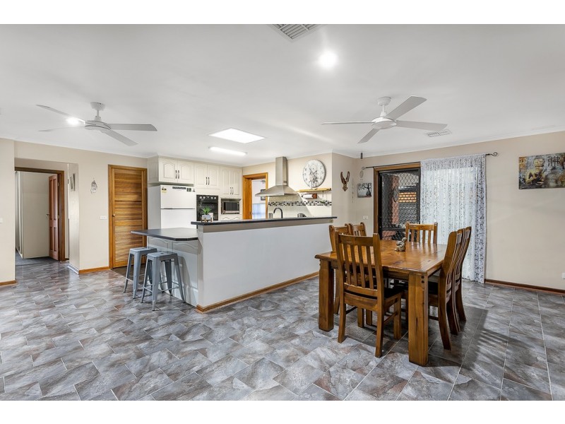 11 Addison Street, Aldinga Beach SA 5173