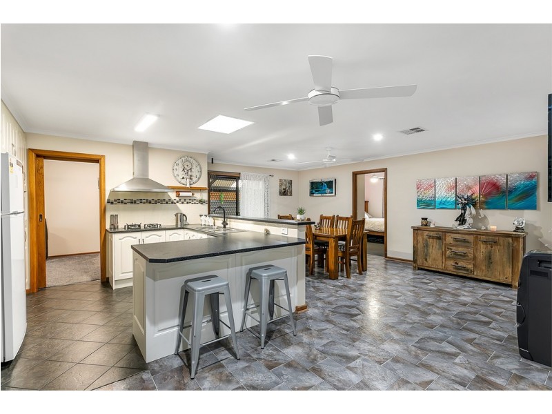 11 Addison Street, Aldinga Beach SA 5173