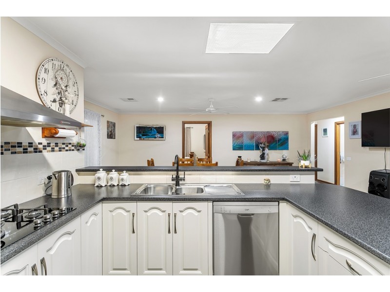 11 Addison Street, Aldinga Beach SA 5173