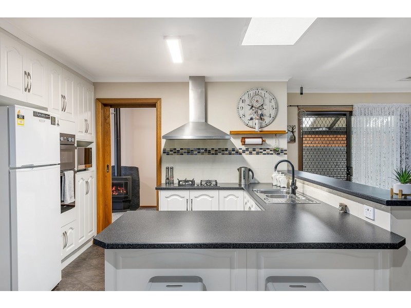 11 Addison Street, Aldinga Beach SA 5173