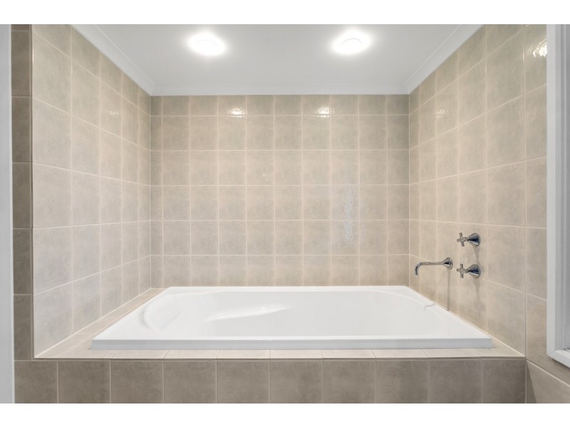 11 Addison Street, Aldinga Beach SA 5173