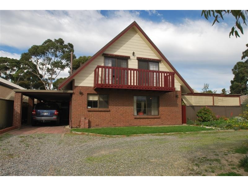 12 Manning Rd, Aberfoyle Park SA 5159