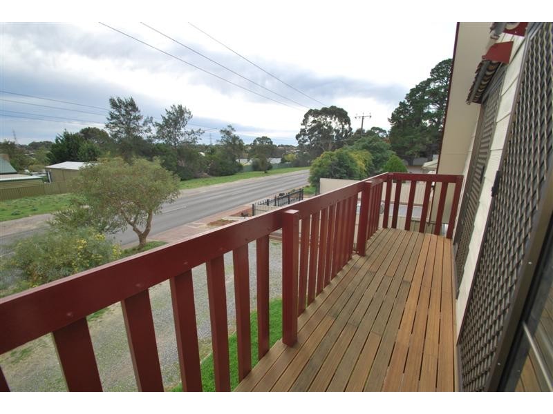 12 Manning Rd, Aberfoyle Park SA 5159