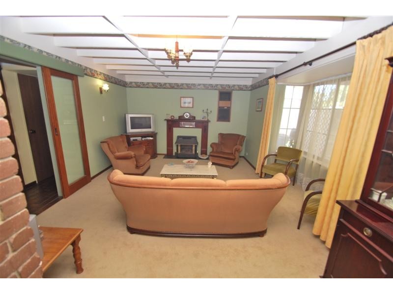 12 Manning Rd, Aberfoyle Park SA 5159