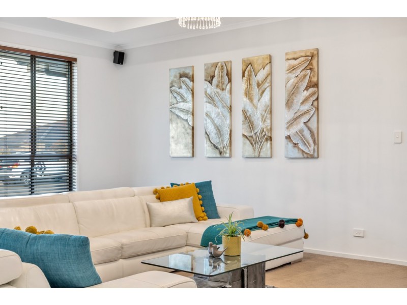 10 Busselton Road, Seaford Rise SA 5169