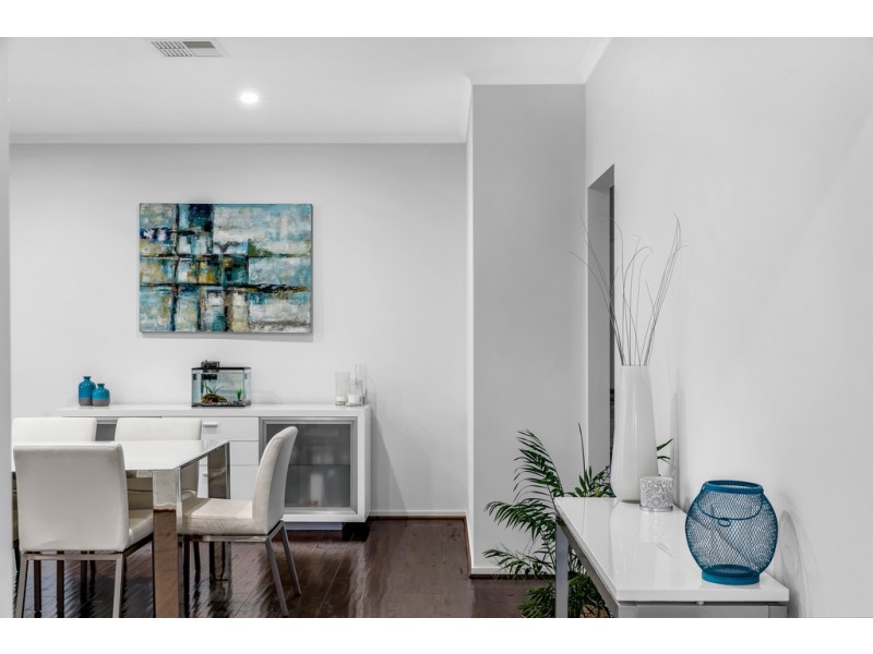 10 Busselton Road, Seaford Rise SA 5169