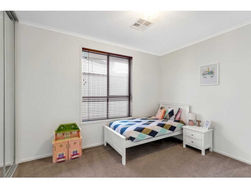 10 Busselton Road, Seaford Rise SA 5169
