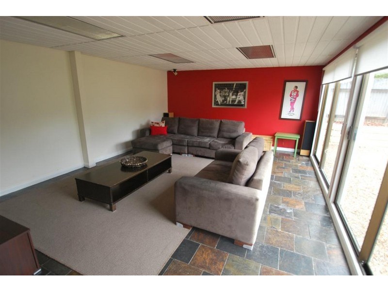 74 Kenihans Road, Happy Valley SA 5159