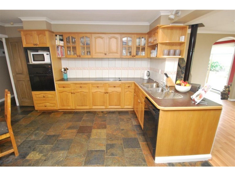 74 Kenihans Road, Happy Valley SA 5159