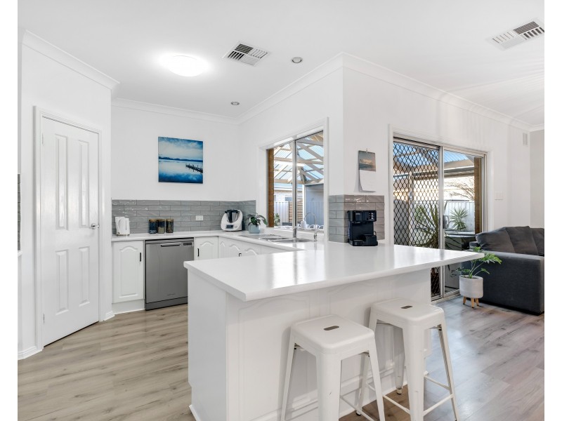 27 Dover Street, Aldinga Beach SA 5173