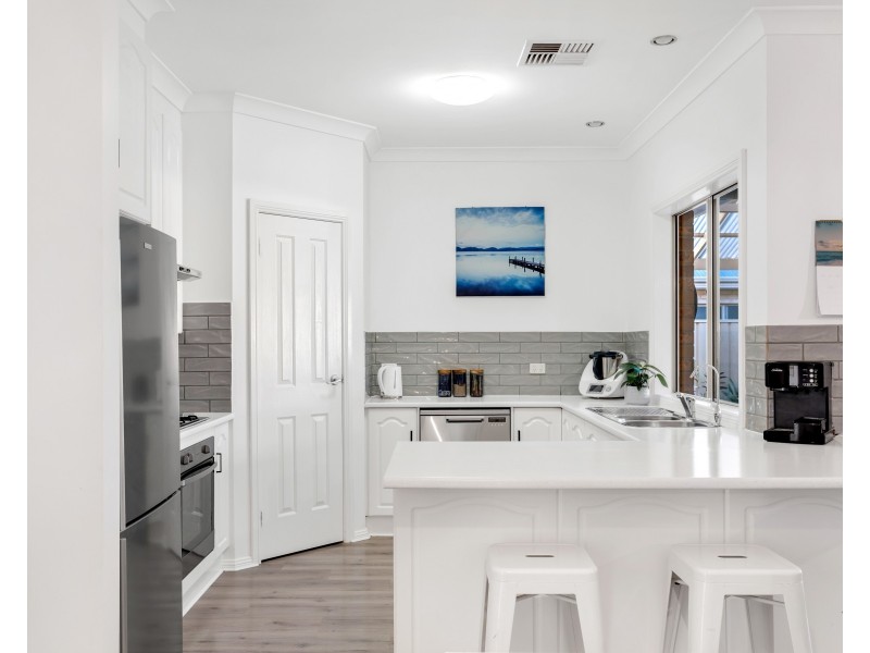 27 Dover Street, Aldinga Beach SA 5173