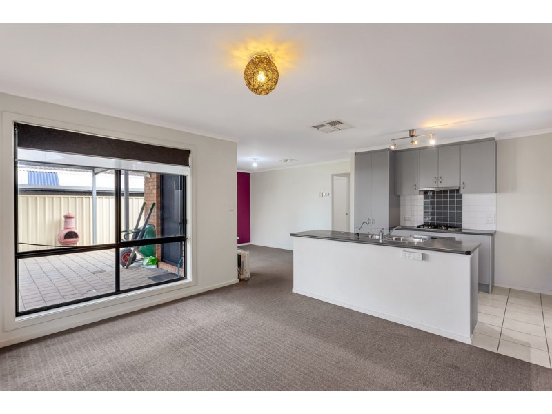 16 Antonio Street, Huntfield Heights SA 5163