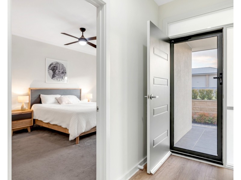 5 Fairlight Place, Seaford Rise SA 5169