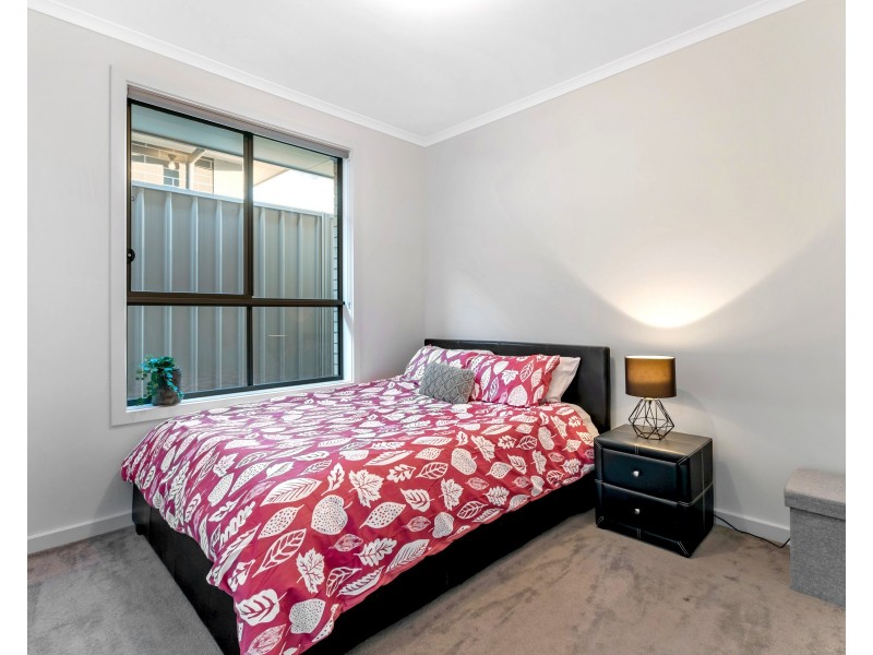 5 Fairlight Place, Seaford Rise SA 5169